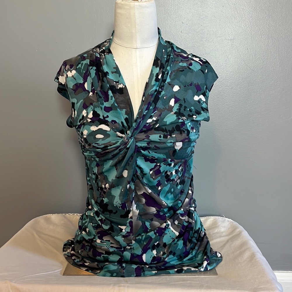 Sleeveless Blouse
